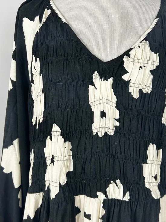 NEW Women's Black & Ivory Floral Long Sleeve Midi Dress Cottagecore Size 2X - Picture 2 of 5